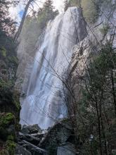 Rainbow Falls from the bottom